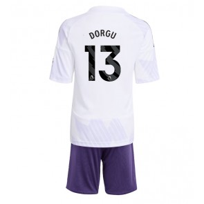 Manchester United Patrick Dorgu #13 Udebanetrøje Børn 2025-26 Kortærmet (+ Korte bukser)
